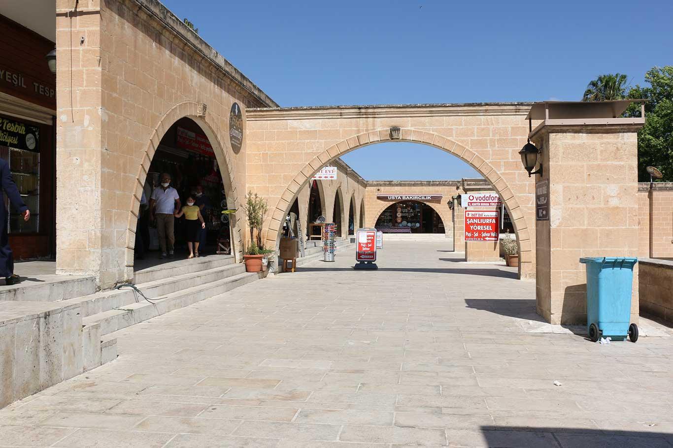 Şanlıurfa Balıklıgöl esnafı: Kiralarımızı ödeyemeyecek duruma geldik